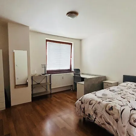 Priestranný Blízko Centra *